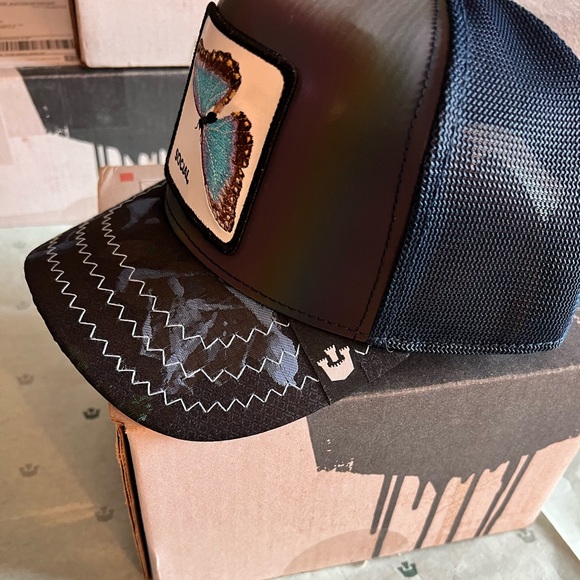 Goorin Bros Trucker Hat Social Butterfly Animal Farm - Picture 4 of 6